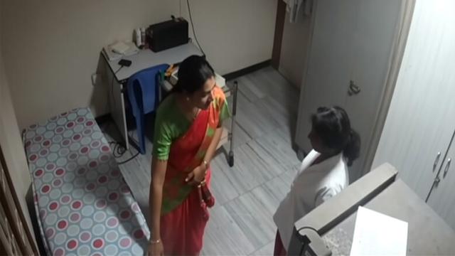 Aunty’s Nurse Apply Cream & Message On Clinic – Paid Aunty Sex Mms